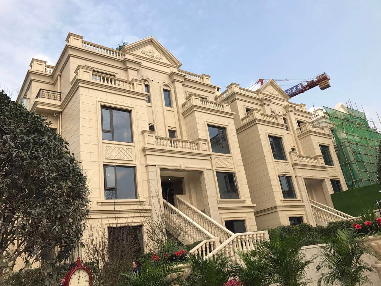 冬季外墻涂料施工如何保證質量？